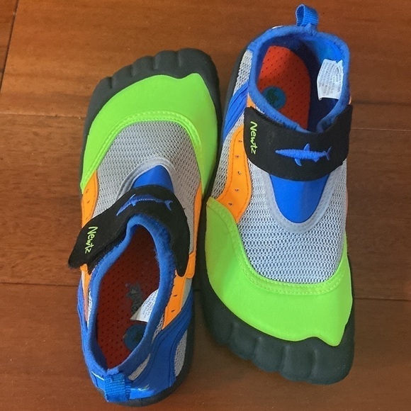 Blue, green, orange, black, and gray Newtz water shoes - Picture 8 of 8
